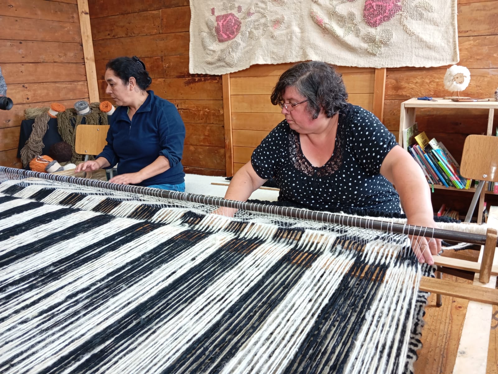 MUNICIPIO DE CHONCHI PONE EN VALOR EL KELGWO PARA QUE NO SE PIERDA ESTE HERMOSO OFICIO