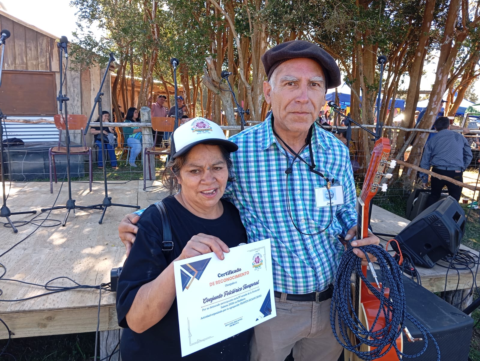 Con gran concurrencia se realizó la 4° “Feria del Salmón” en Huillinco.