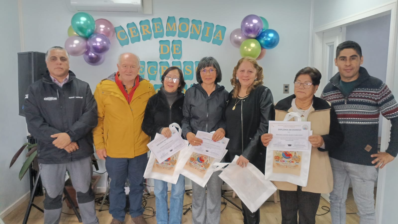 Con emotiva ceremonia fue celebrado el egreso de 40 usuarios y usuarias del CEDIAM de Chonchi.