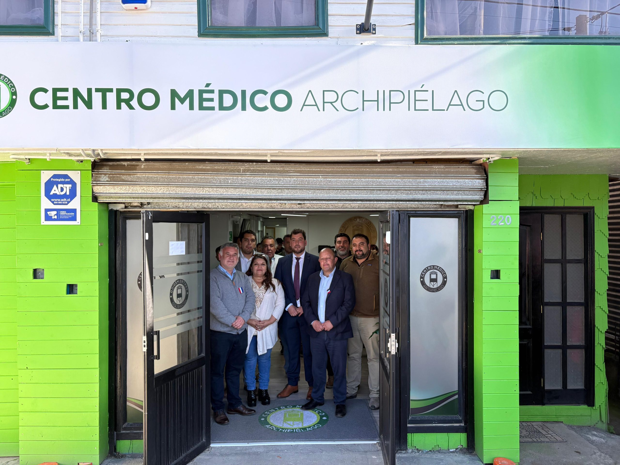 Con la presencia de diversas autoridades fue inaugurada la nueva sucursal del Centro Médico “Archipiélago” en Chonchi.