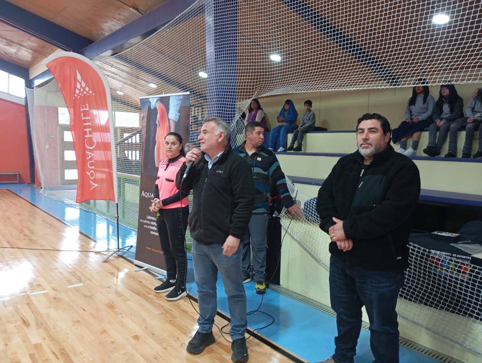 Chonchi da inicio a la tercera versión del Futsal Escolar AquaChile