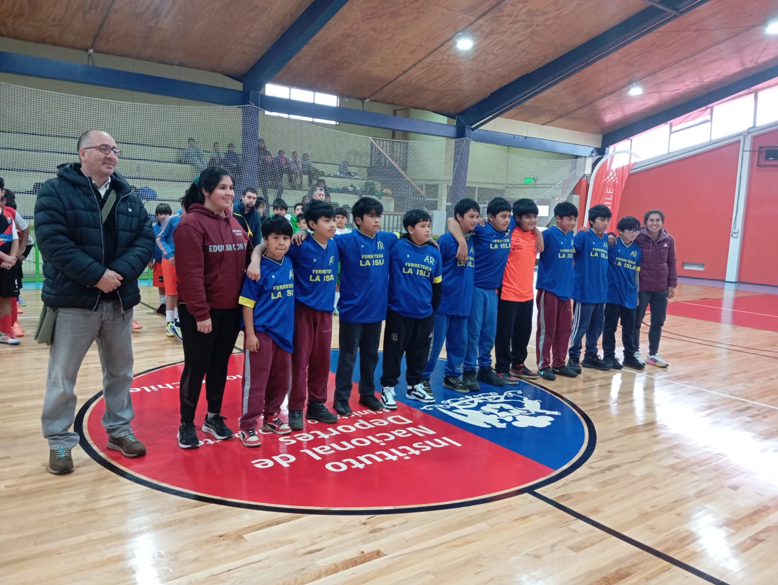 Chonchi da inicio a la tercera versión del Futsal Escolar AquaChile