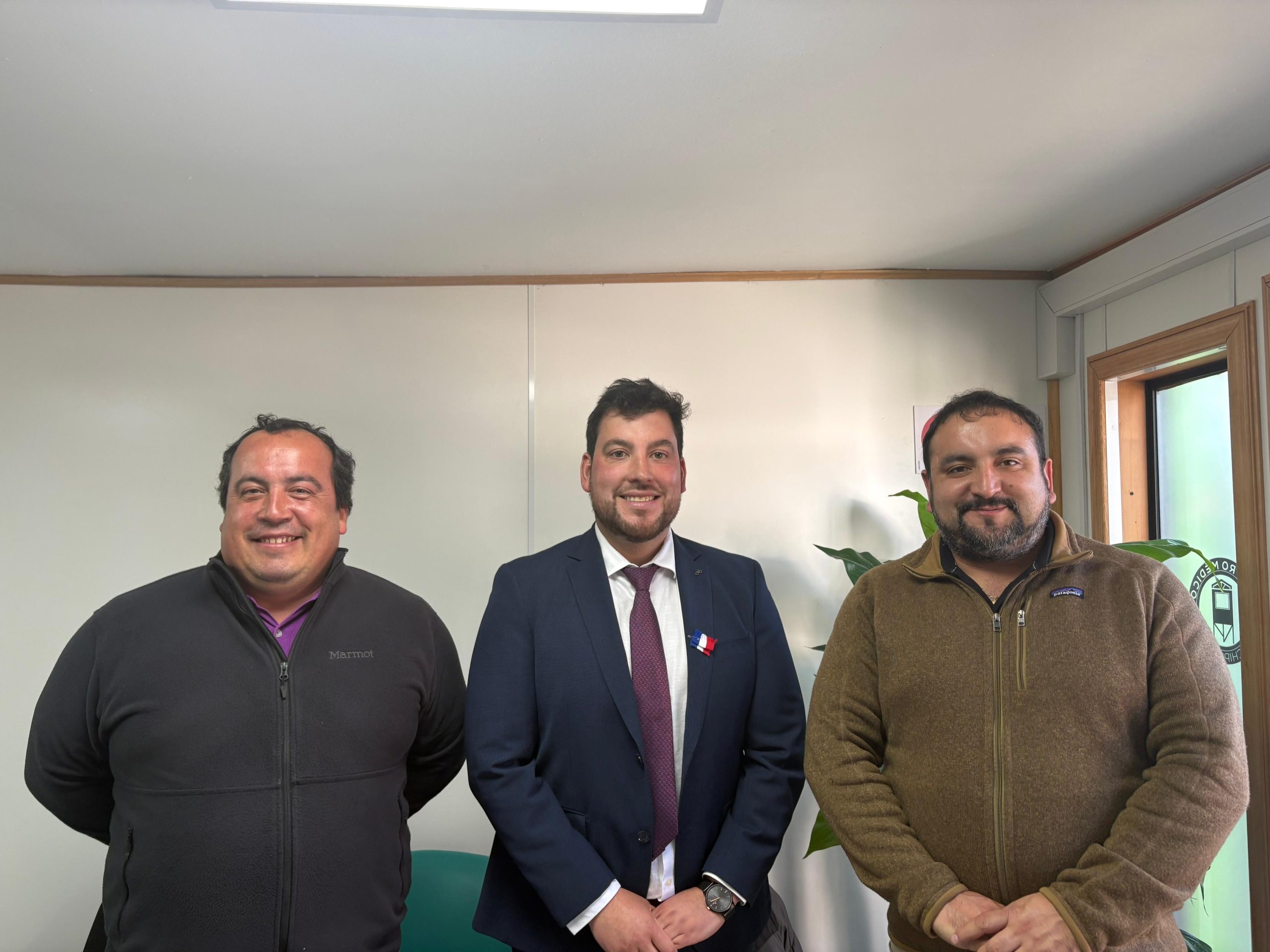 Con la presencia de diversas autoridades fue inaugurada la nueva sucursal del Centro Médico “Archipiélago” en Chonchi.