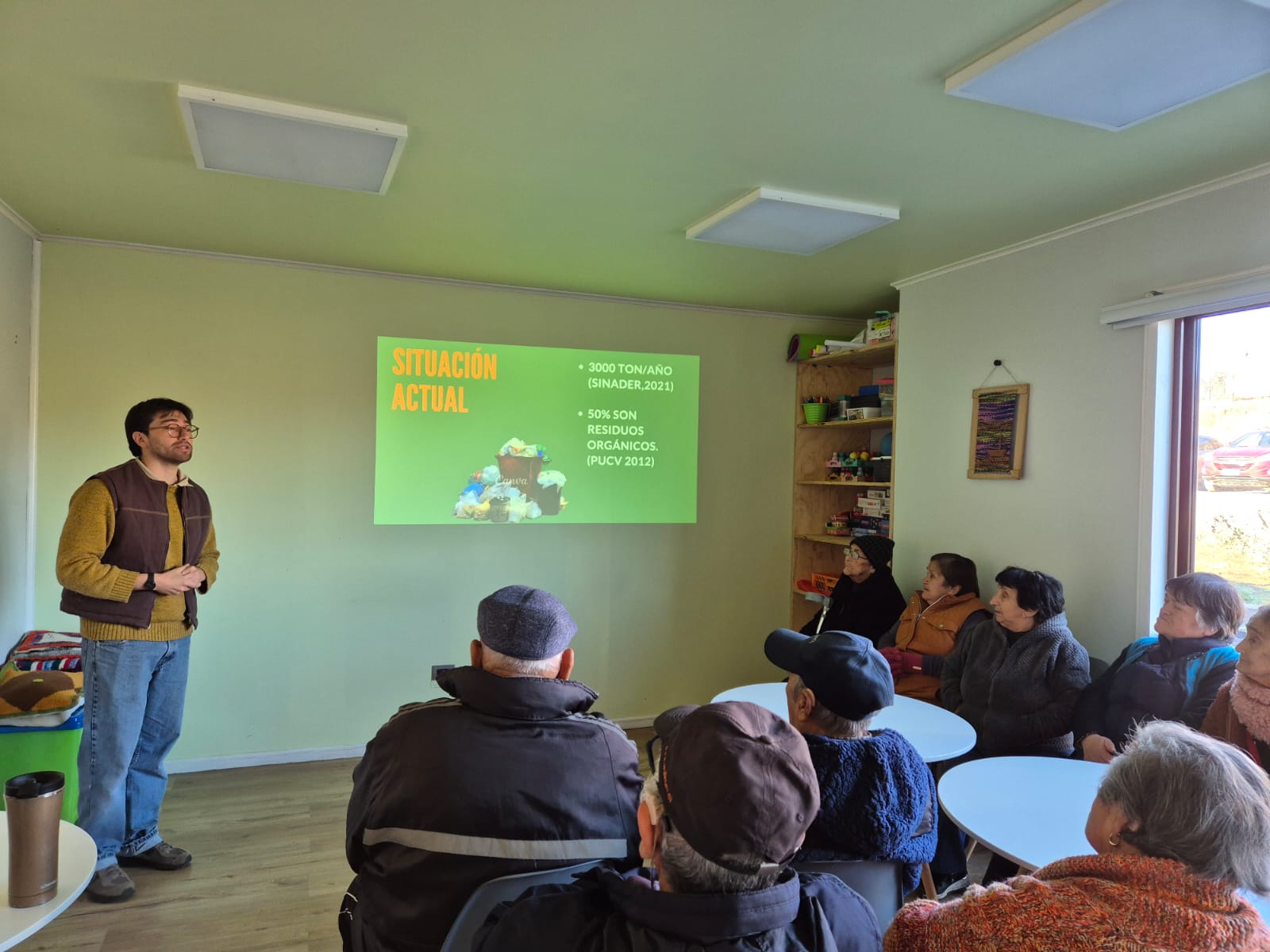 Se realizó un importante Taller de Compostaje y Huerto Comunitario en el CEDIAM de Chonchi