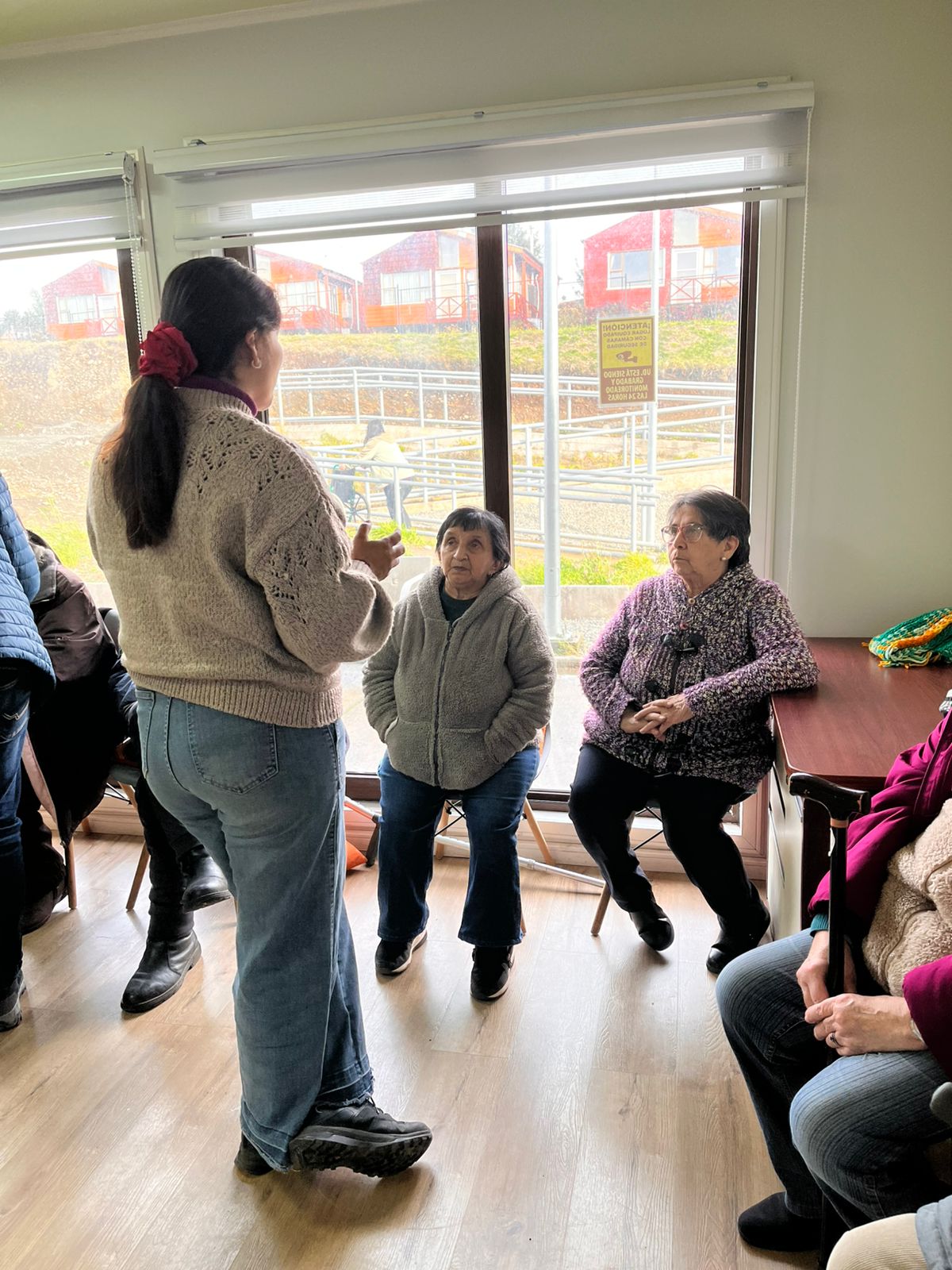 Este miércoles, en el marco del programa CEDIAM de SENAMA y a través del taller de prestaciones sociales, se realizó una instancia informativa donde se invitó a participar al programa “Cuidado al Cuidador”