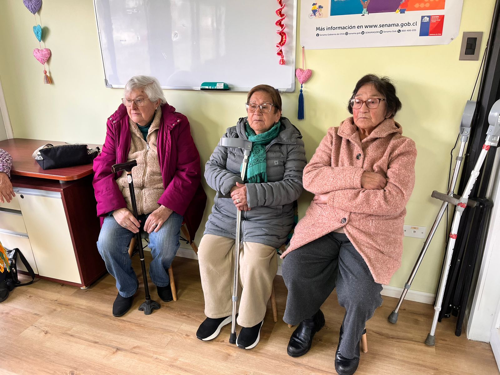 Este miércoles, en el marco del programa CEDIAM de SENAMA y a través del taller de prestaciones sociales, se realizó una instancia informativa donde se invitó a participar al programa “Cuidado al Cuidador”