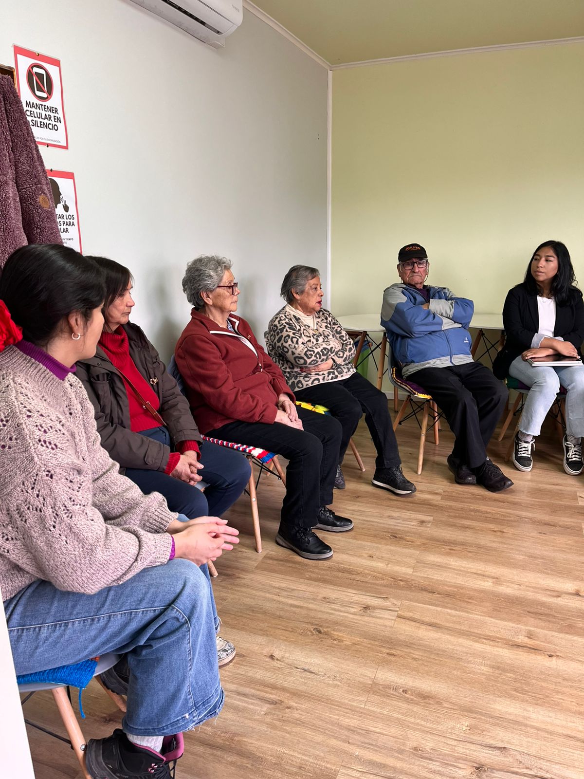 Este miércoles, en el marco del programa CEDIAM de SENAMA y a través del taller de prestaciones sociales, se realizó una instancia informativa donde se invitó a participar al programa “Cuidado al Cuidador”
