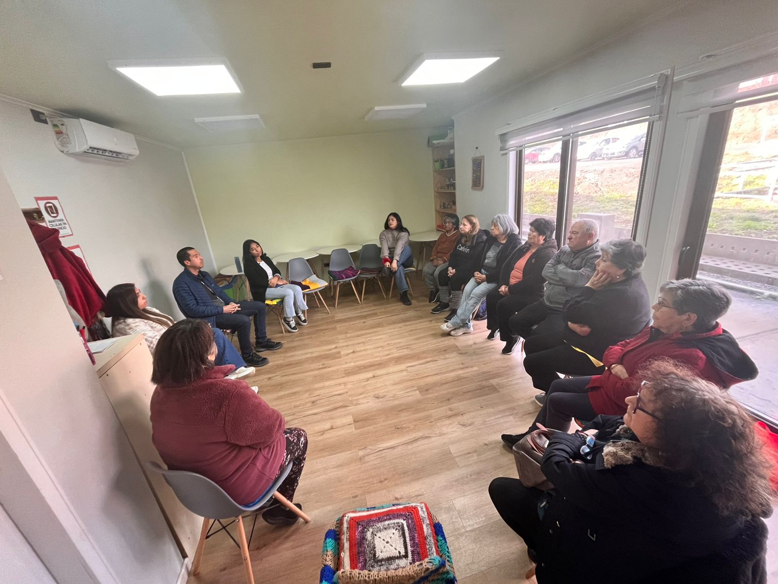 Este miércoles, en el marco del programa CEDIAM de SENAMA y a través del taller de prestaciones sociales, se realizó una instancia informativa donde se invitó a participar al programa “Cuidado al Cuidador”