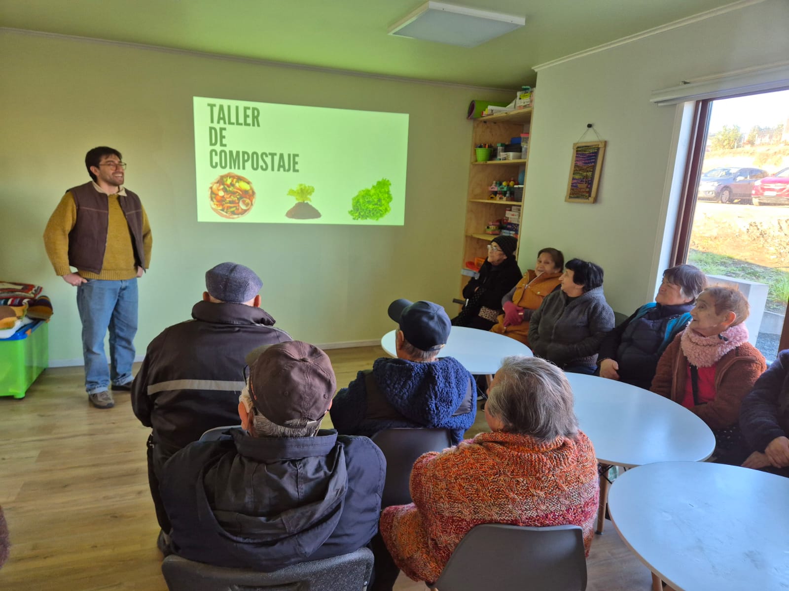 Se realizó un importante Taller de Compostaje y Huerto Comunitario en el CEDIAM de Chonchi
