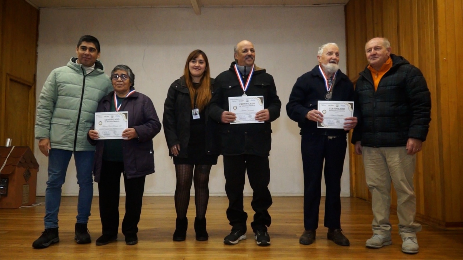 Municipio de Chonchi con un acto comunal conmemoró el “Día del Buen Trato hacia las Personas Mayores”.