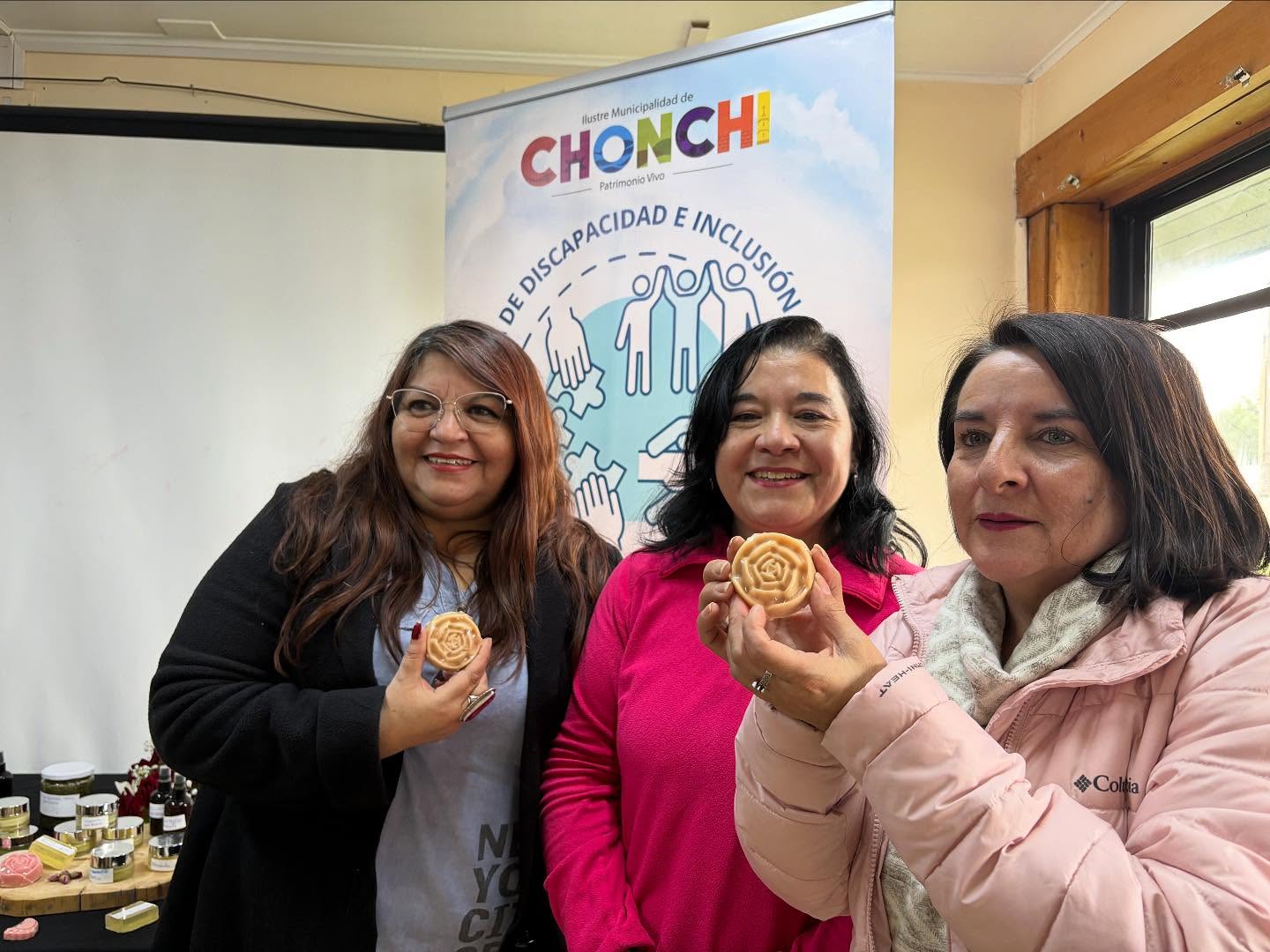 Diez personas finalizaron con éxito taller de Cosmética natural en Chonchi