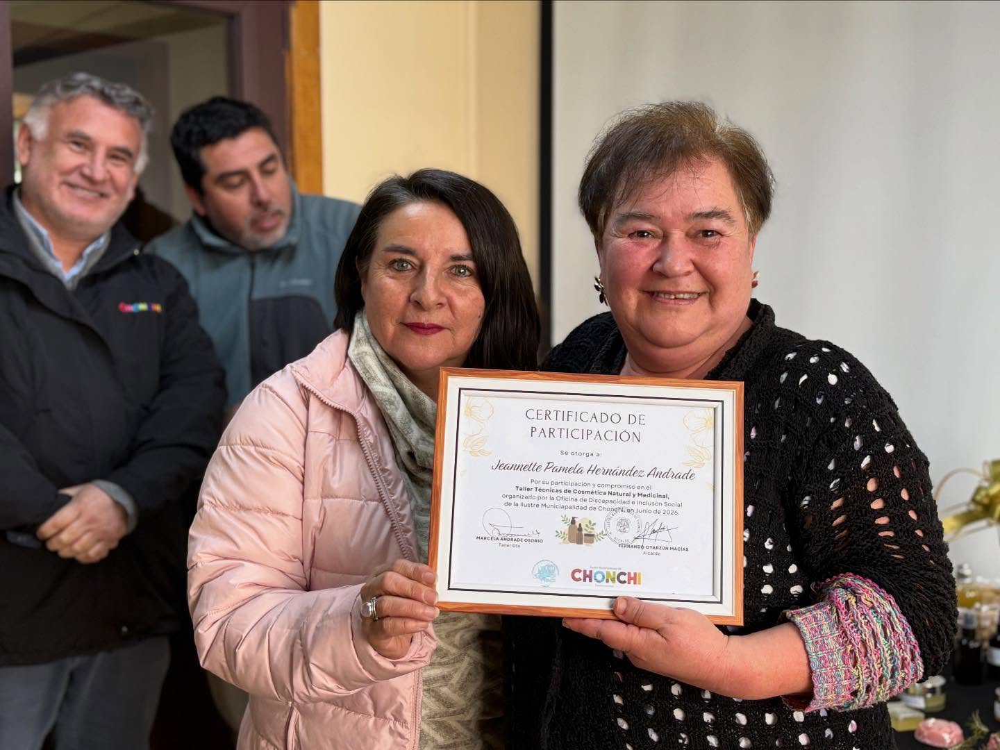 Diez personas finalizaron con éxito taller de Cosmética natural en Chonchi