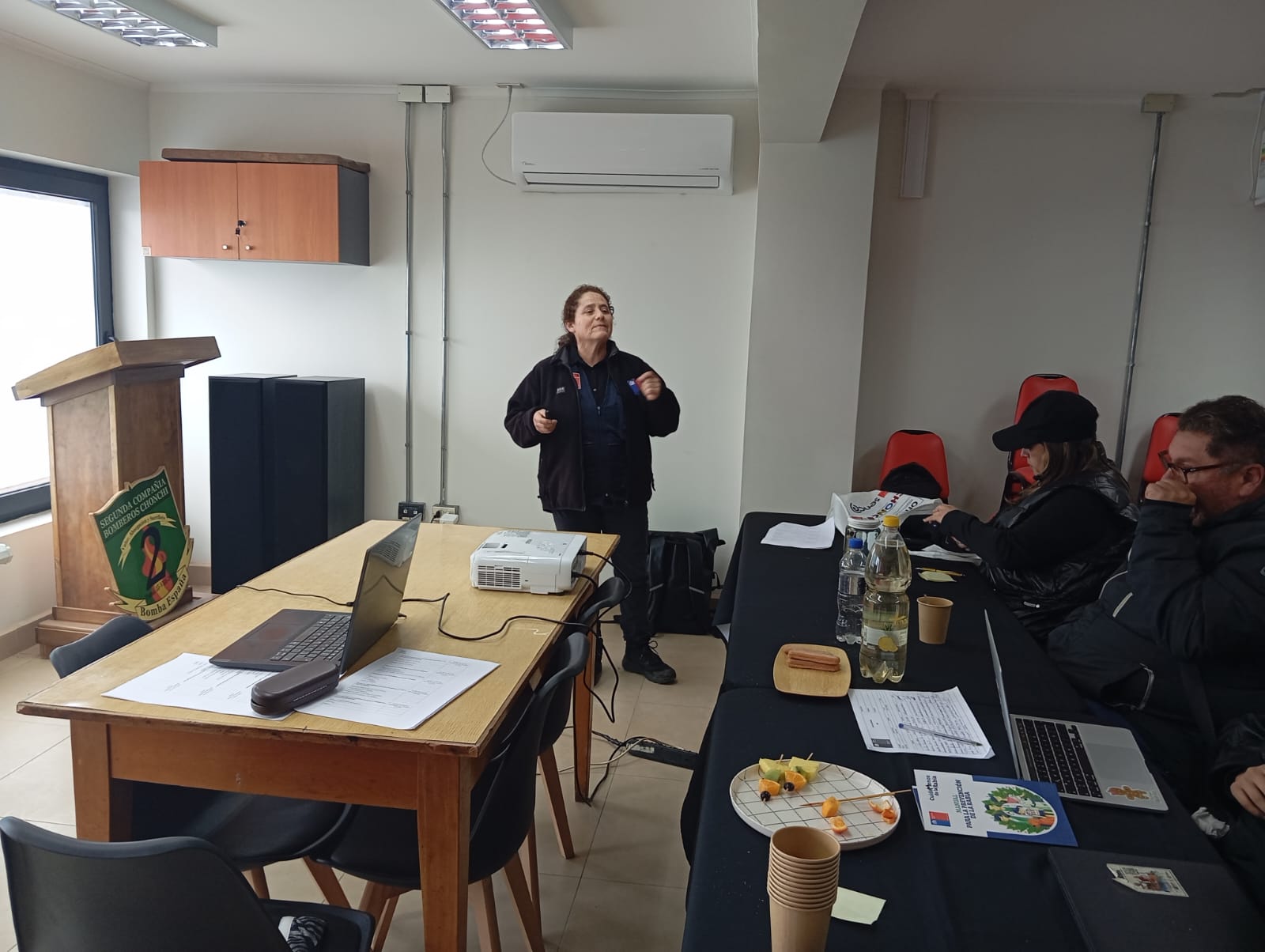Con gran participación se realizó “Escuela de Gestores de Tenencia Responsable de Mascotas” para lideres sociales de Chonchi.