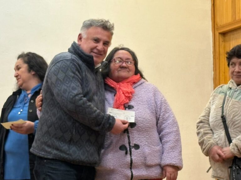 8 ENTREGA FONDOS MUNICIPALES