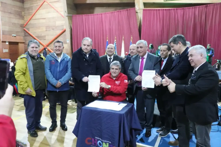 LANZAMIENTO CONCURSO BANDERA DE CHILOE