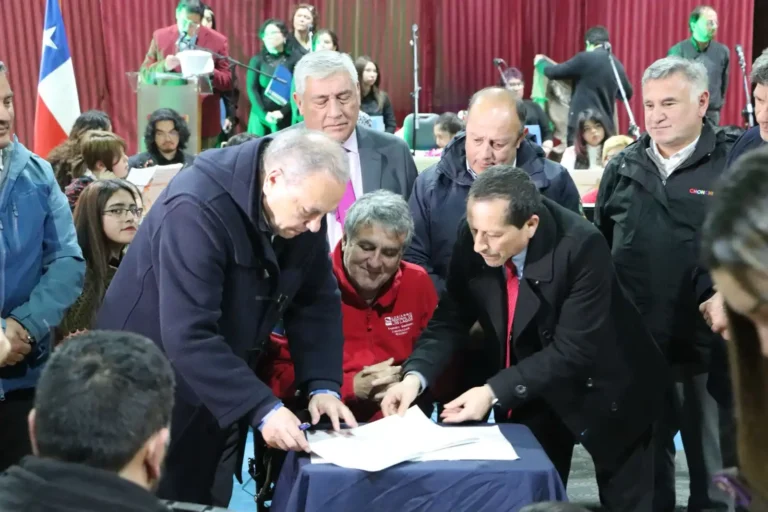 LANZAMIENTO CONCURSO BANDERA DE CHILOE